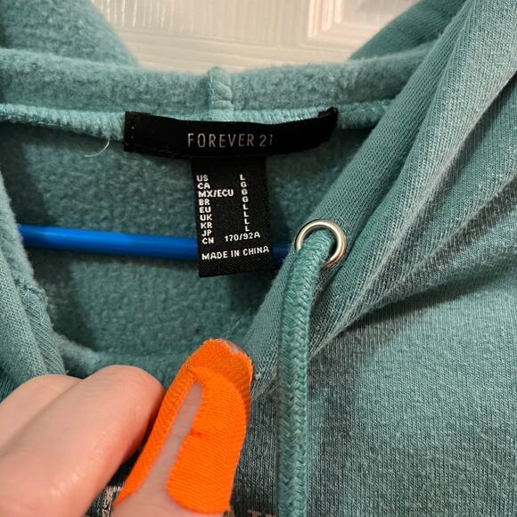 Green and white oversized hoodie - Picture 6 of 7